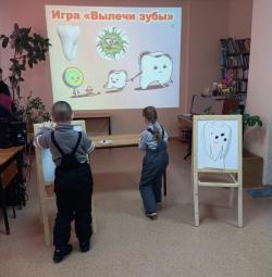 Познавательно-игровая программа «Петушок – молодец, сладкий вкусный леденец»