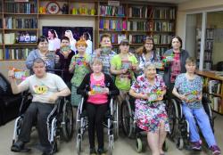 Мероприятие из цикла «Добрые встречи», мастер-класс «Лето красками одето!»
