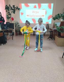 Час веселых развлечений «Под летним солнцем»
