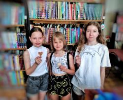 Акция «Нескучная библиотечная полка»