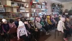 ОСЕННИЕ ПРЕВРАЩЕНИЯ В БИБЛИОТЕКЕ