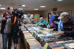 Открытие "Книжного развала" в библиотеке Островского
