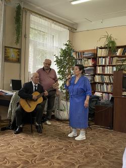 Час хорошего настроения «Когда поёт душа»!